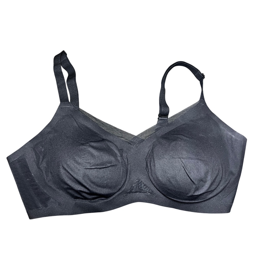 Elegant Black Seamless Bra